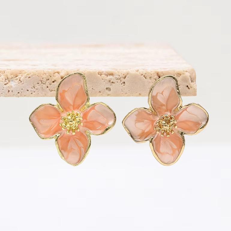 Acrylic White Camellia Flowers Stud Earrings for Women Fashion Temperament Fairycore Earring Party Wedding Jewelry