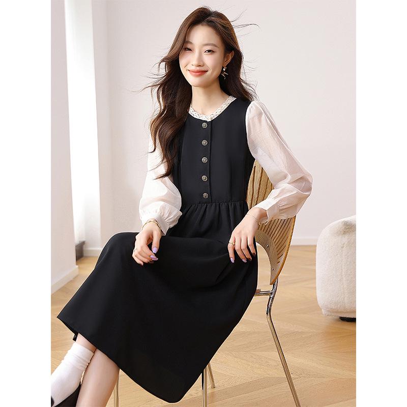 Elegant Velvet Two-Piece French Style Dress for Petite Women - New Autumn Collection