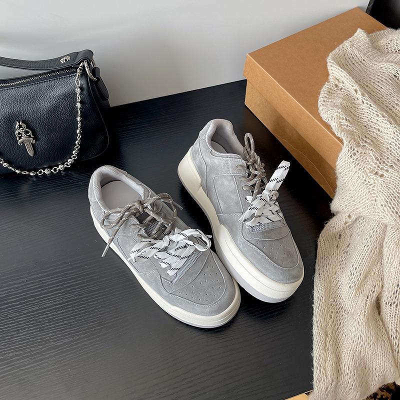 

Leather women s spring new fashion versatile thick baseplate shoes heightening leisure sports white shoes women 40 сірий колір