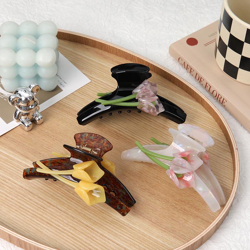 

Elegant Calla Lily Acetate Hair Claw Clip – Original 3D Design, Luxury Finish