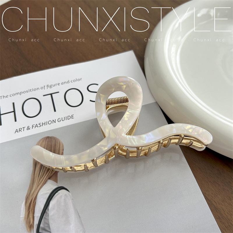 

Роскошная женская большая заколка-краб для волос - Новый звездный стиль 2023 года, украшение для волос в виде акульей головы