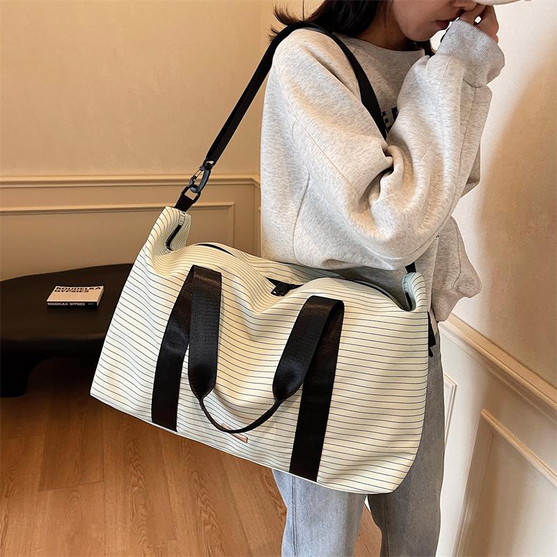 Women's Simple Casual Striped Large Capacity Hand-heat Travel Bag Dry and Wet Separation Sports Can Be Used To Pull Rod Fitness Bag