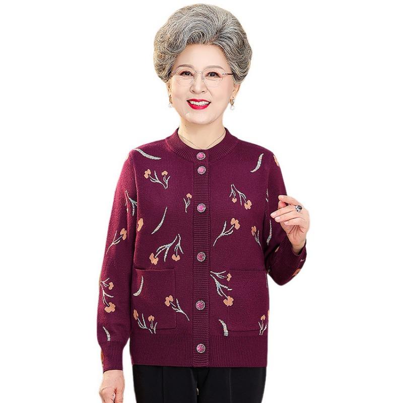 Elderly spring and autumn cardigan sweater women's thermal underwear piled and thickened grandma knitted sweater mother winter coat