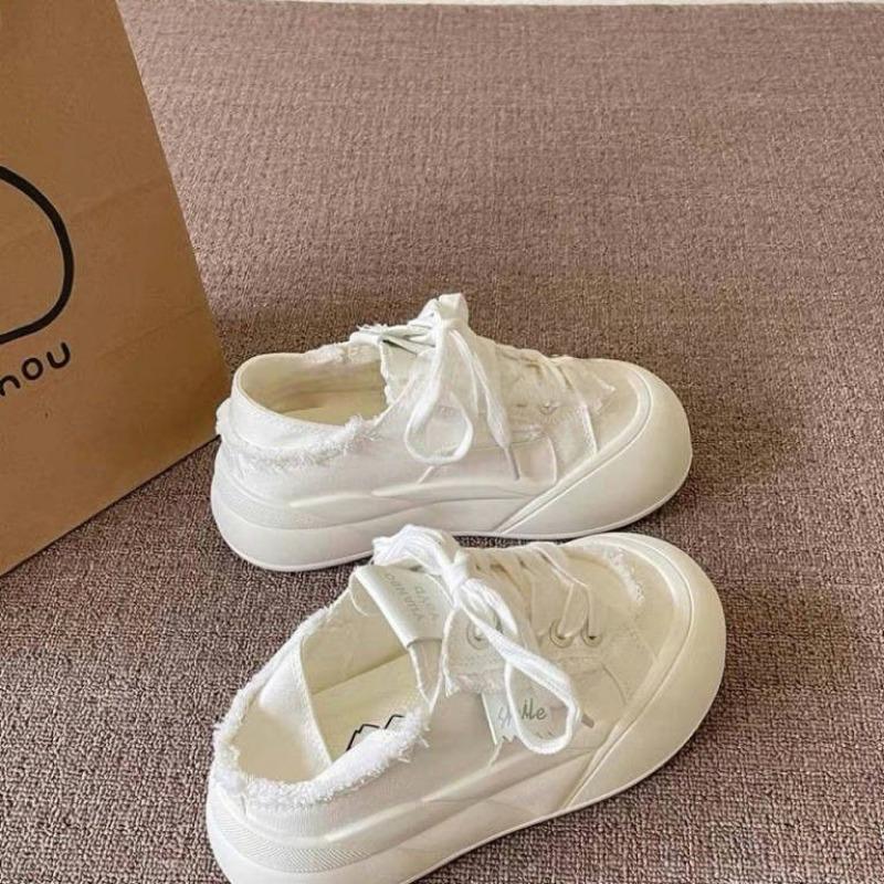 In Summer, One Pedal and Two Canvas Shoes for Children, New Thick-soled Little White Shoes, Thin Breathable Bread Women