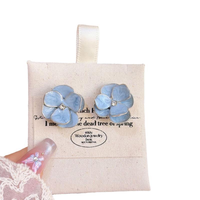 Sweet Design Spring Summer Blue Enamel Flower Earrings For Women Light Luxury High End Party Gifts Jewelry