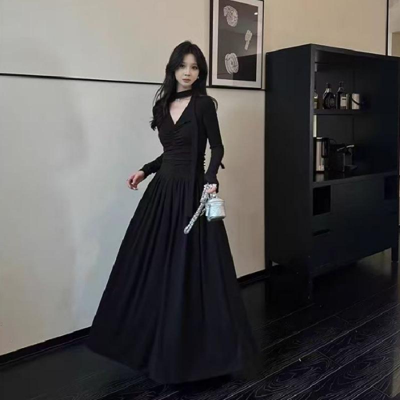 

Design sense pleated streamer inner dress women s spring and autumn waist V-neck slim and thin a-word long dress S