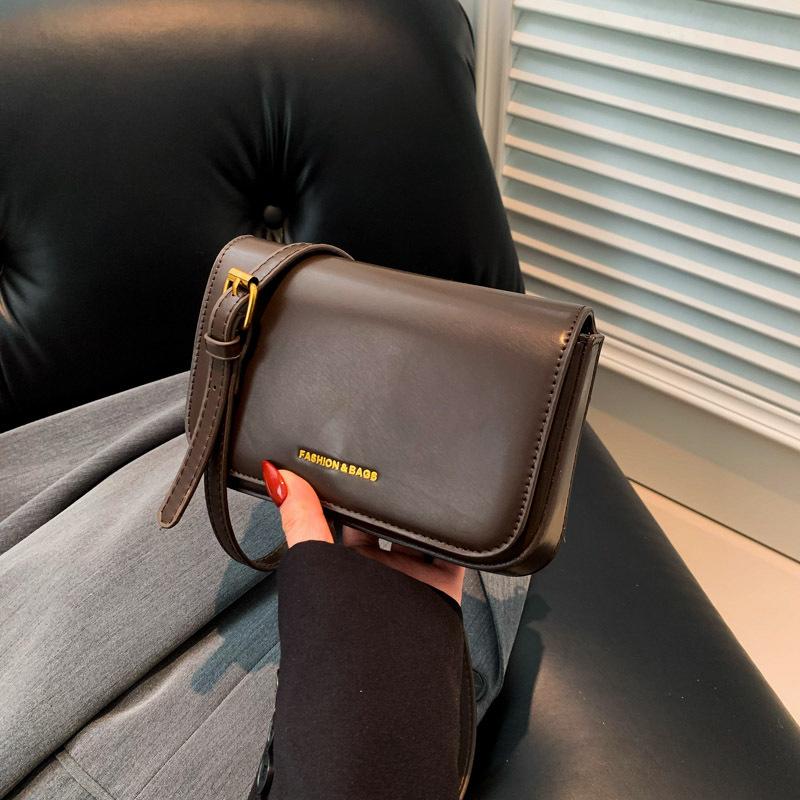 2025 autumn and winter new fashion PU women's bag single shoulder underarm small square bag women's oblique span bag supports a large number of mi