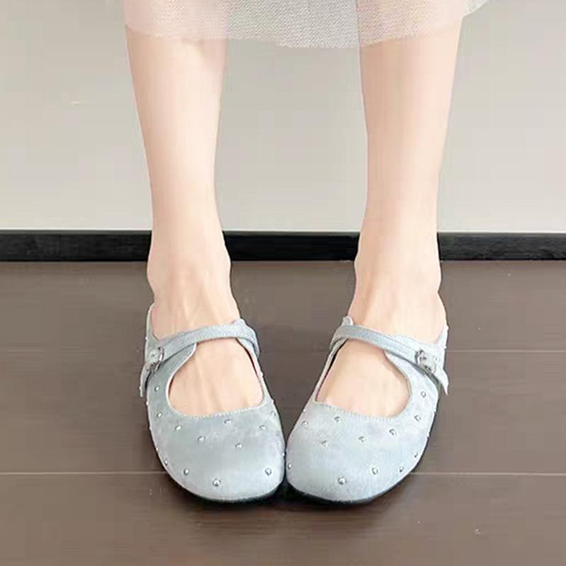 

Summer and autumn new inner heightening baotou half-drag female gypsy star rivets Mary Jane wears a pair of cool slippers 33