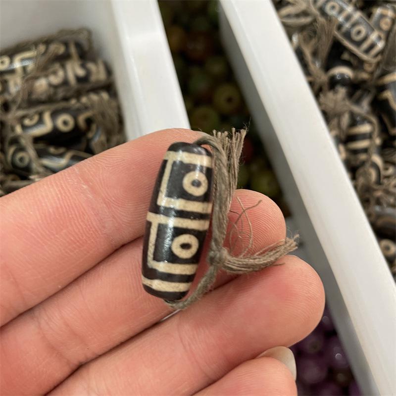 Retro Aged Nine-Eyed & Three-Eyed Dzi Agate Beads Collection