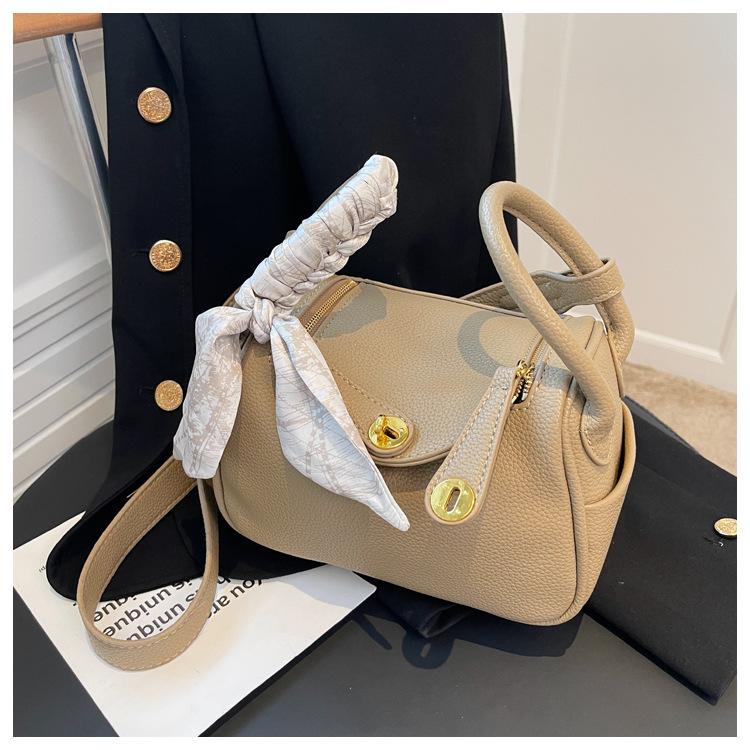 Tide Underarm Bag Women's High-end Fashion Shoulder Bag Niche Casual Pillow Women's Bag
