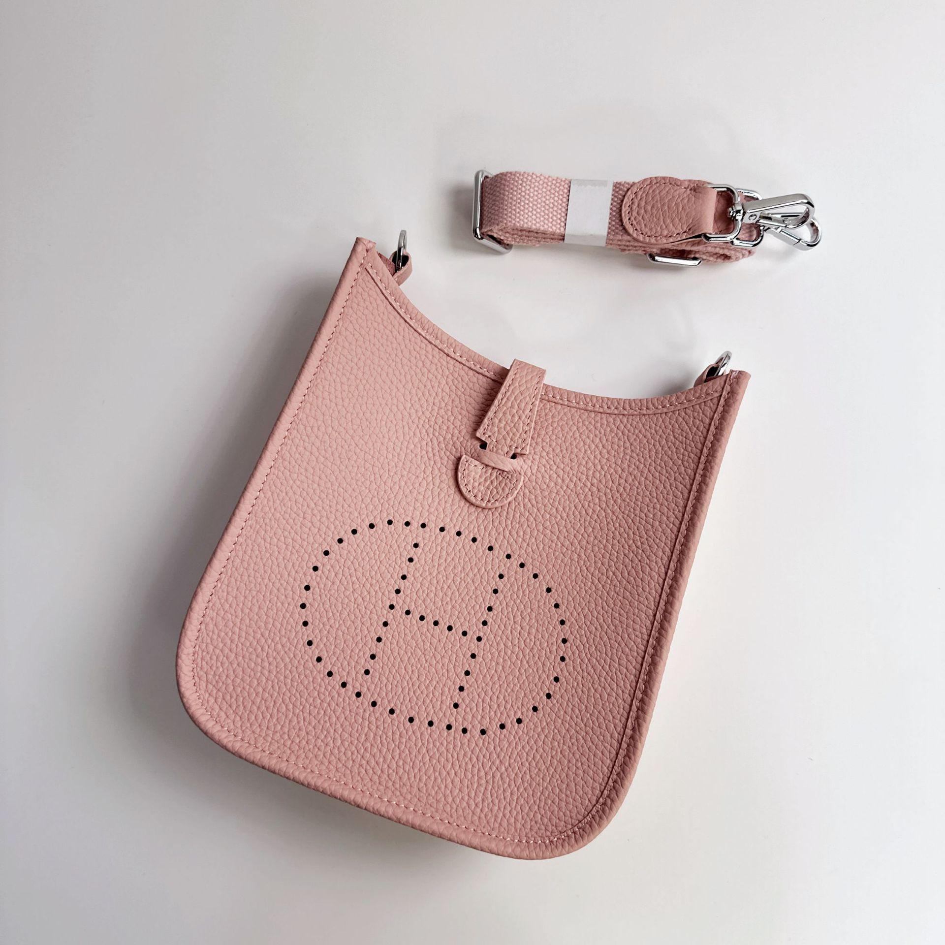 

Aomen Bao Жіноча сумка через плече з натуральної шкіри, висококласна сумка-тоут зі шкіри корів ячої шкіри, з H-пряжкою, порожнистим плетінням, односекційна сумка 30x11x28cm рожевий