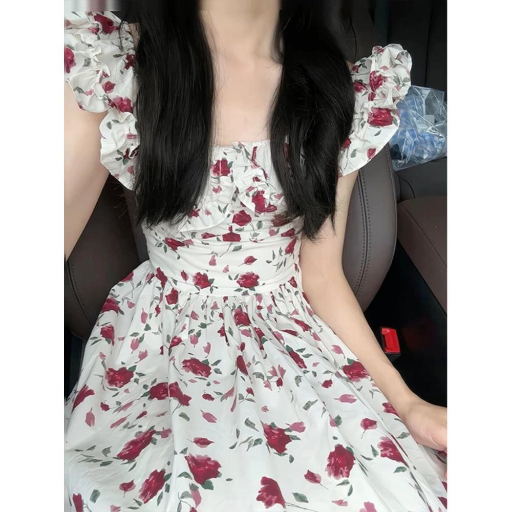 French retro rose small flying sleeve dress for women's Xia Xin waist and thin temperament square neck floral medium and long skirt