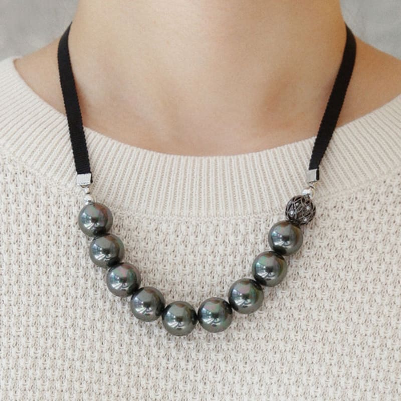 

J.Lauren Ribbon Cubic Ball 14mm Black Pearl Necklace Bn0595 Basic Cubic Ball