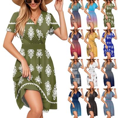 Das Damenkleid ist elegant und lässig und verfügt über ein farbenfroh bedrucktes Kurzarmkleid mit V-Ausschnitt