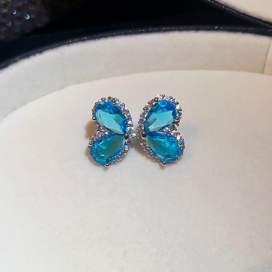 Gradient Color Crystal Butterfly Stud Earrings Shiny Rhinestone Women Fashion Ear Jewelry