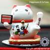 Gatto Fortunato Ceramica Alimentato a Energia Solare Maneki Neko Braccio Ondulante Gatto che Invita la Fortuna con Tappetino Auto Decorazione Scrivania Fascino Regalo