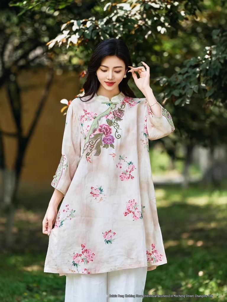 2026 Spring/Summer Women's Chinese Style Embroidered Ramie Shirt with Stand Collar and Pipa Buttons