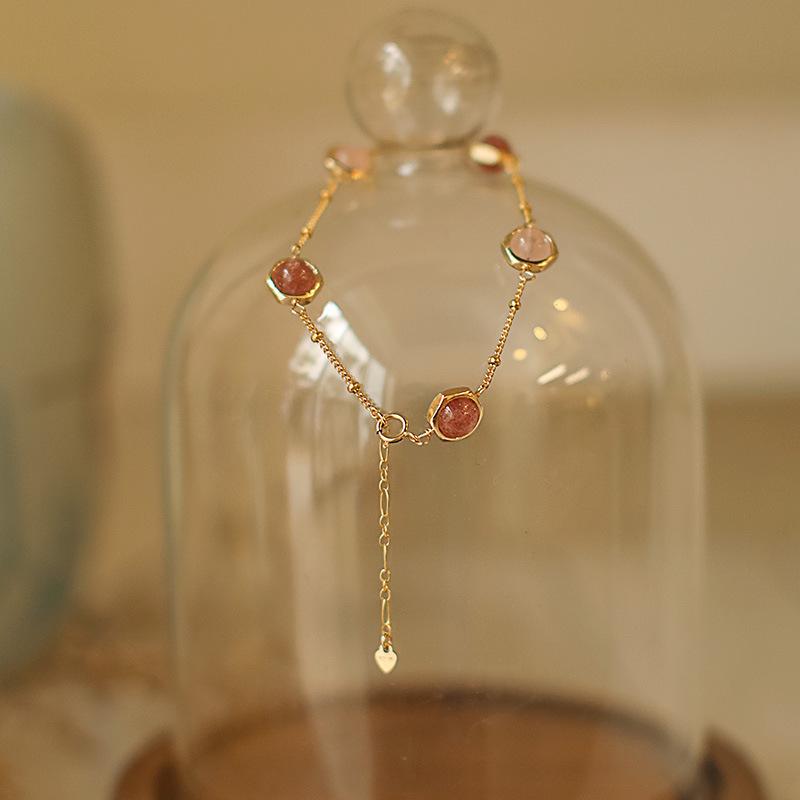 Natural Pink Strawberry Crystal Bracelet, Exquisite 14K Gold Plated Fashion Jewelry, Peach Blossom Beaded Design.