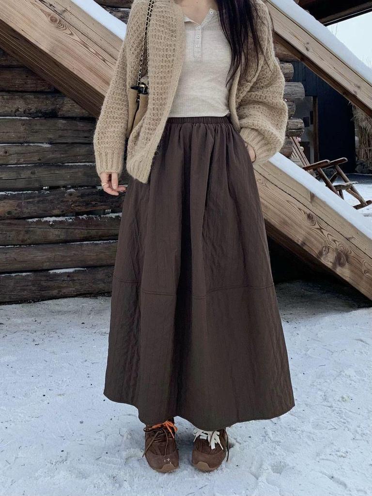 Retro Quilted French-Inspired Midi Skirt: Slim-Fit, Versatile Women’s Fashion 2025