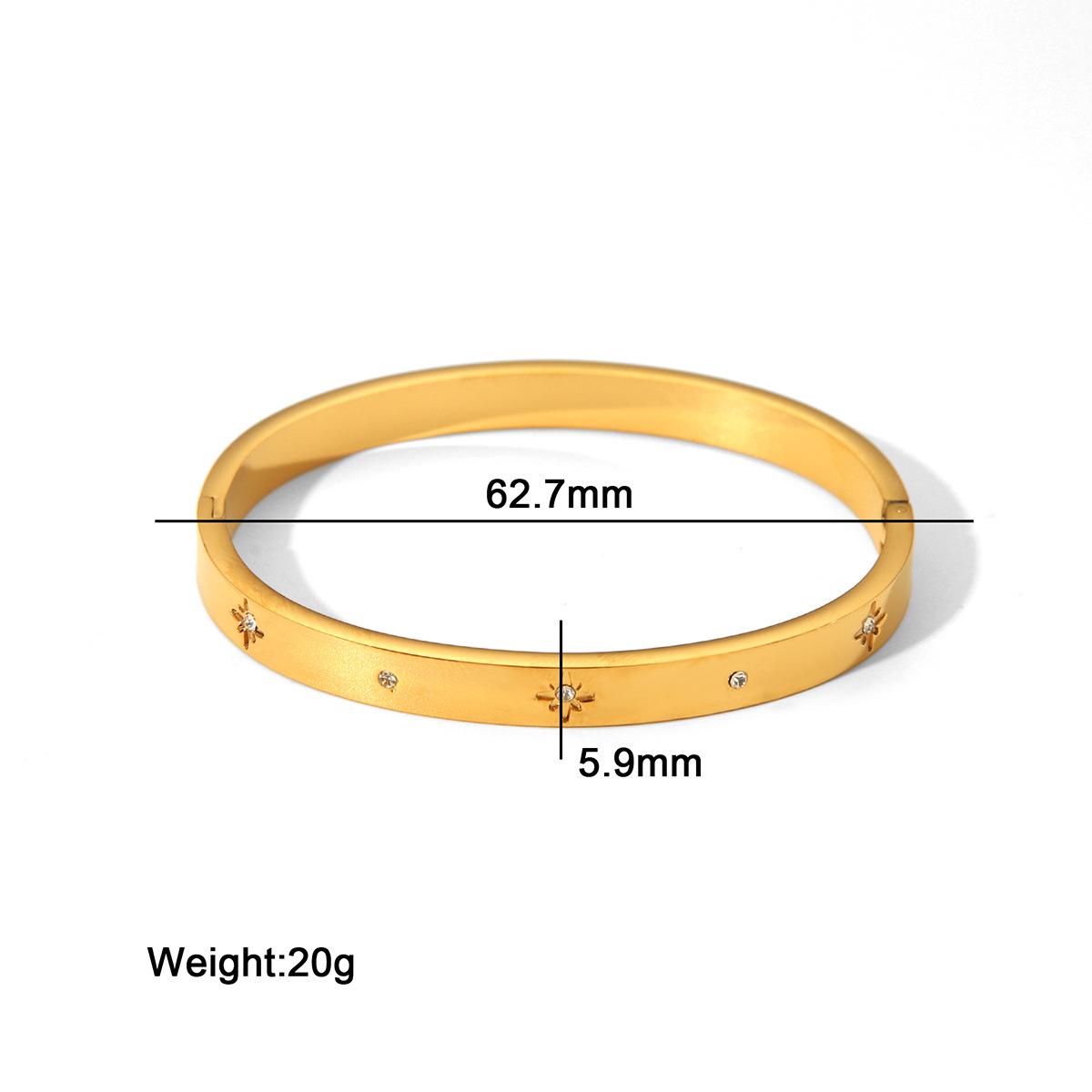 

Браслет Звезда из циркона и золота 18 карат - Элегантное женское украшение для руки