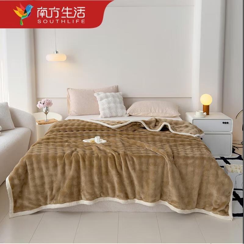 

Southern Life Bubble Rabbit Velvet Soothing Blanket