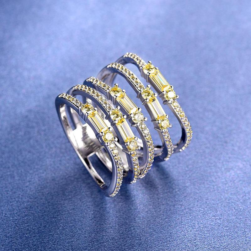 European and American Irregular Personalized Rings Do Not Fade for Men and Women, and There Are Many Hot Jewelry with Wrapped Zircon Rings.