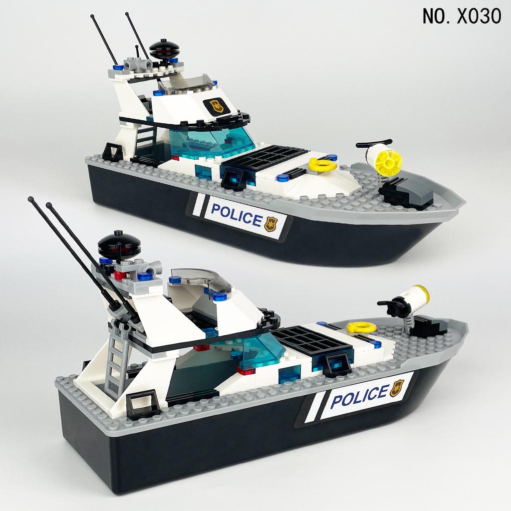 X030 Hurricane Sea Patrol Boat Children Assemble Small Particles Building Block Toy Big Boat Figurine