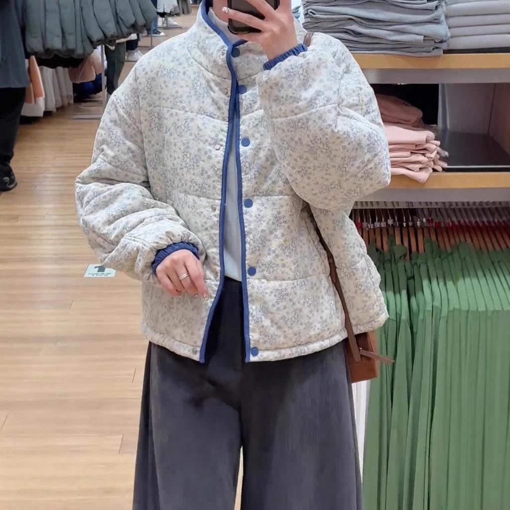 2024 Winter Korean Floral Cotton Jacket for Women - Short Stand-Up Collar, Loose, Thick, Versatile, and Warm.