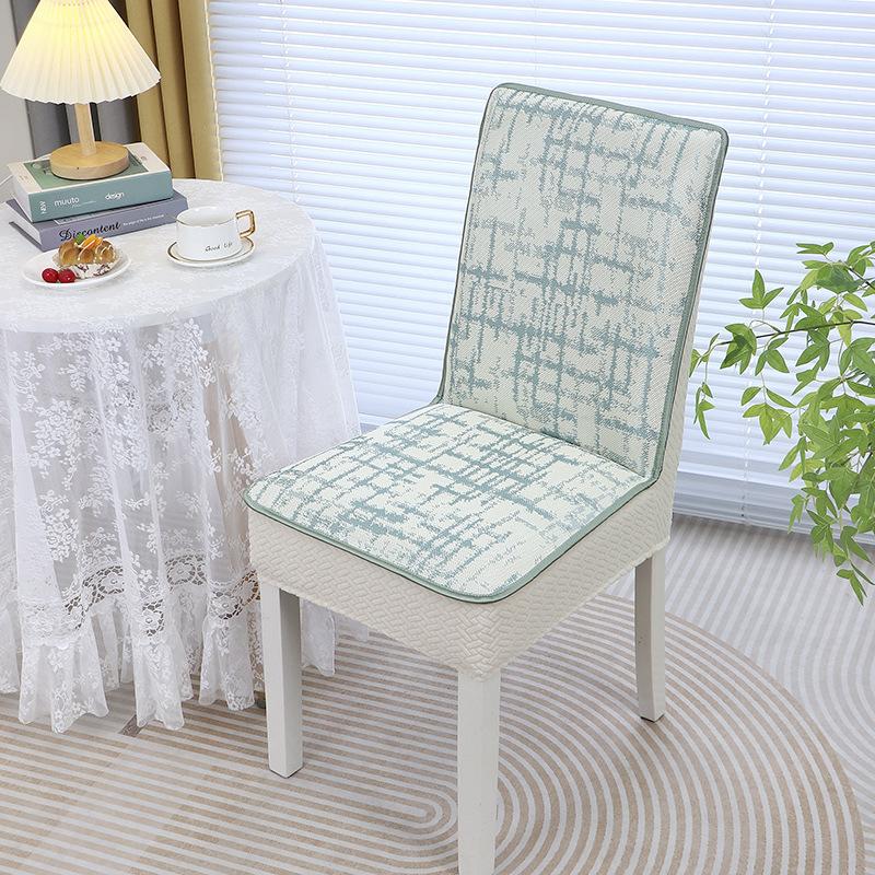 

Літній чохол на стілець з крижаного шовку Чохол Цілісна подушка сидіння Чохол для спинки Потовщена Нековзна Подушка для стільця Повністю закриває спинку Для дому Чотири сезони 44*42CM