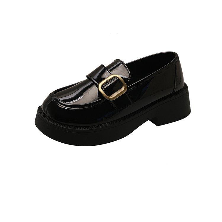 

Platform loafers women s 2025 new spring and summer one-pedal flat-soled single shoes, college style explosion, British style small leather shoes 40