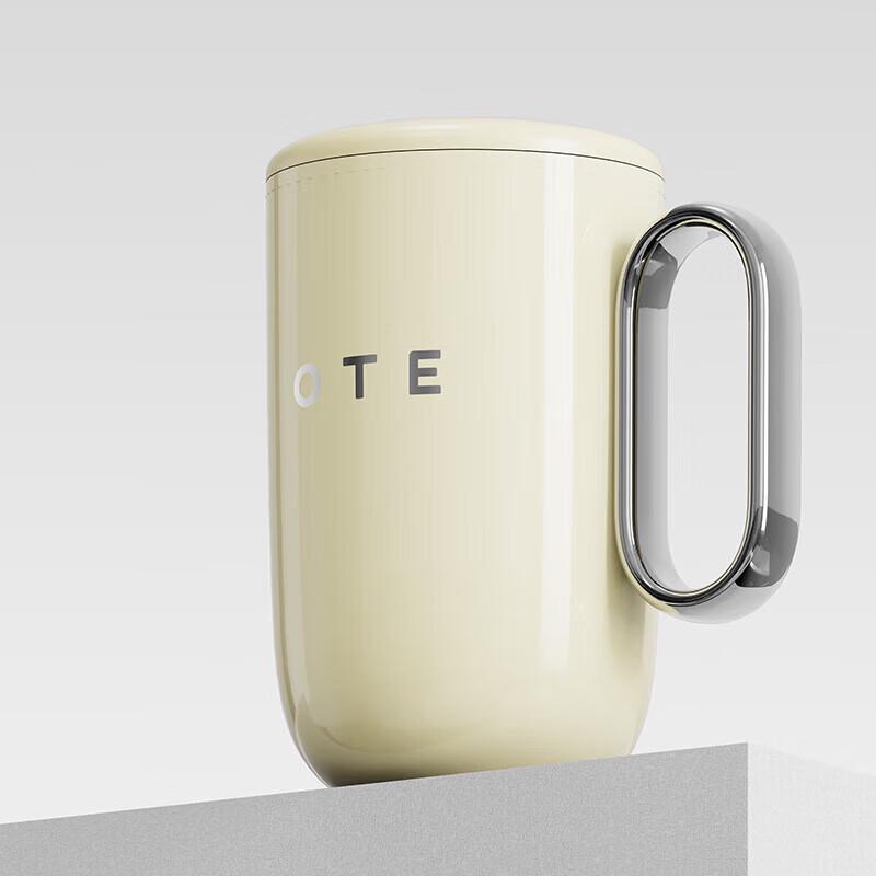 OTE doppelwandiger isolierter Becher aus 304 Edelstahl (Versand in zufälliger Farbe)