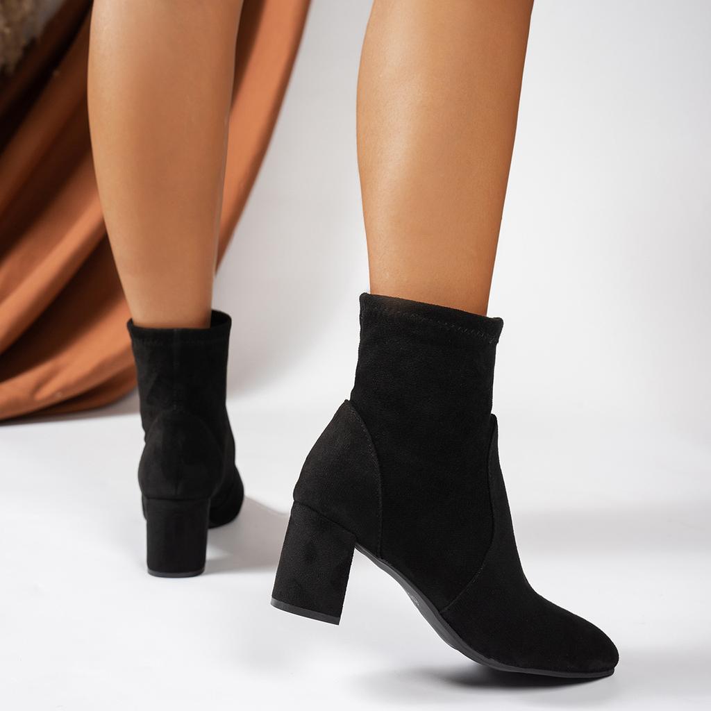 Autumn thick heel medium heel short boots women's boots large size 42 Martin boots suede ankle boots