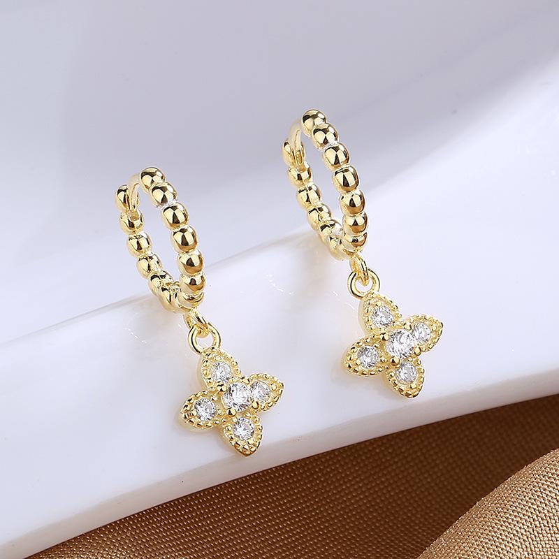 925 Silver Korean Version of Simple Four-leaf Clover Earrings for Women's Personality Inlaid with Zircon   Buckles Temperament Flower Meilong Jewelry