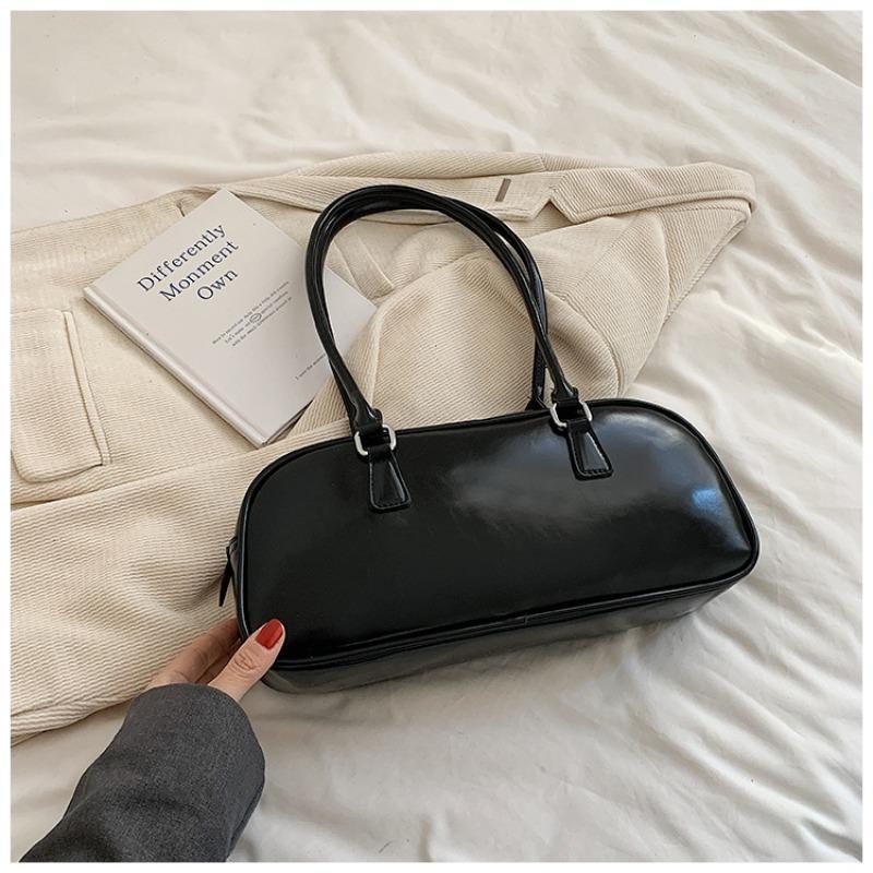 

Нишевая ретро маленькая сумка женская 2 новые осенне-зимние для commuters под мышку багет сумка модная текстура сумка на плечо чёрный