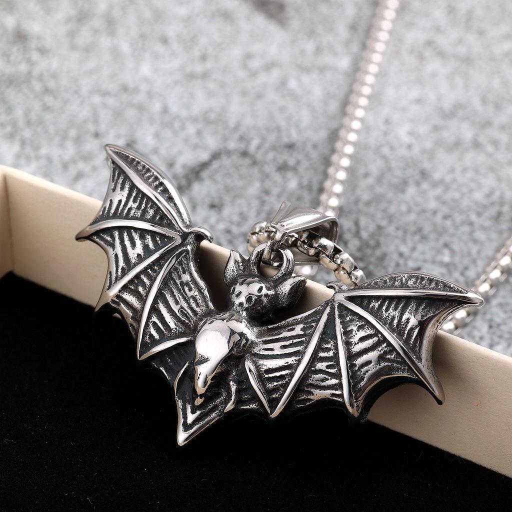 Unisex Stainless Steel Bat Pendant Necklace - Punk Halloween Gift