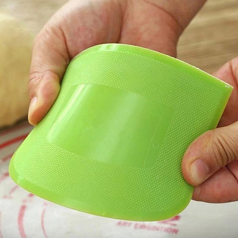 Plastic Cake Cream Spatula Bread Cutter, Dough Cutter, Dough Scraper, Butter Scraper & Bread Baking Accessories