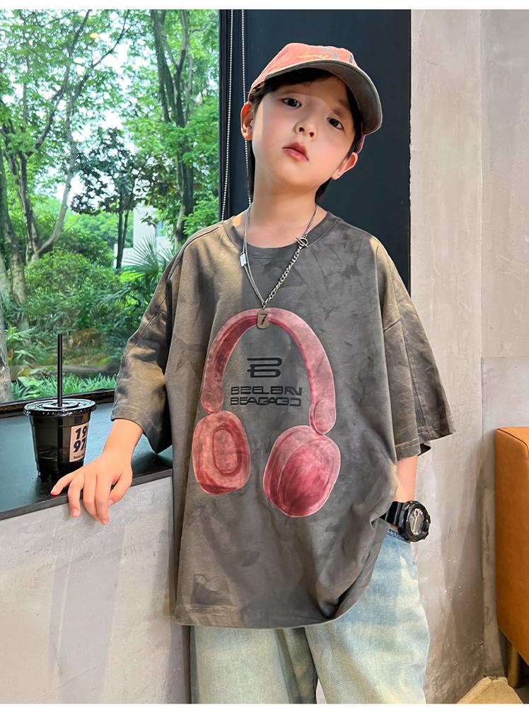 Boys' Street Explosion Short sleeved T-shirt Summer 2026 New Children's Summer Top Boys' Summer Handsome Trendy Brand