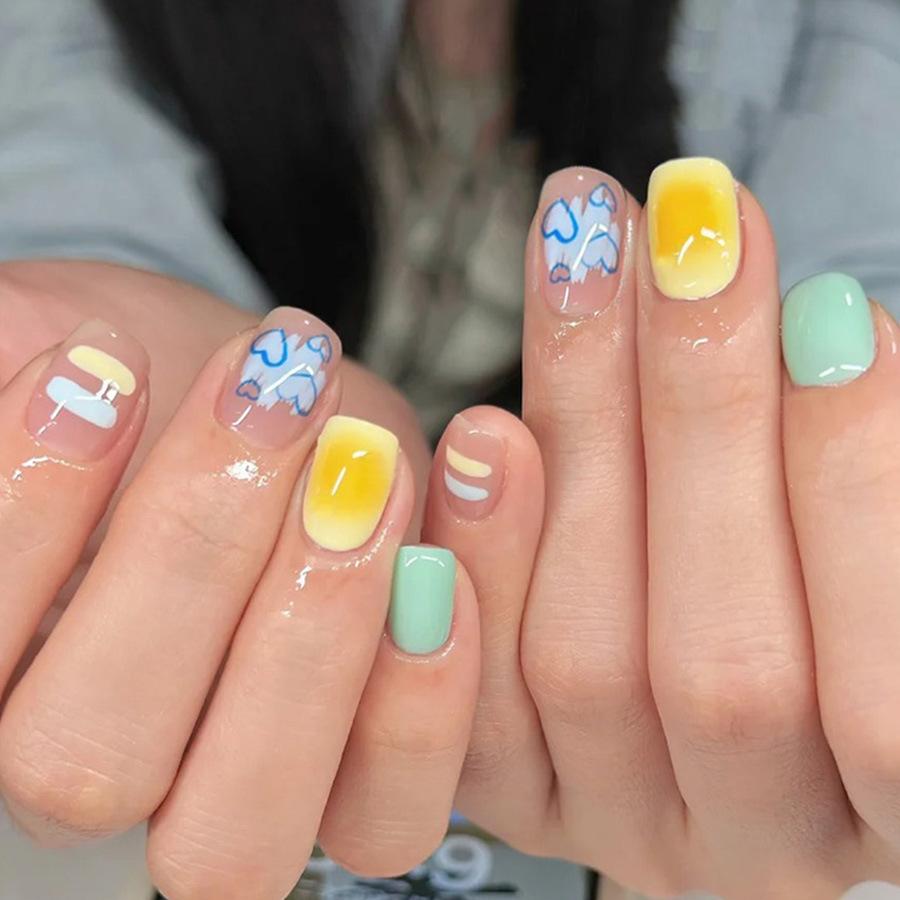 

24 шт. Милые Крутые Короткие Квадратные Накладные Ногти Простые Красные Звезды Спиральные Полосы Французские Накладные Ногти для Spice Girls Носимые Y2k Накладные Ногти