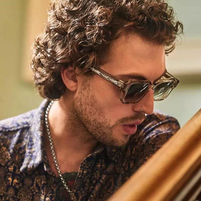 Classic Luxury Brand Designer Square Sunglasses Women For Men Vintage Sun Glasses Popular Punk Rivet Sword Outdoor Driving Shade