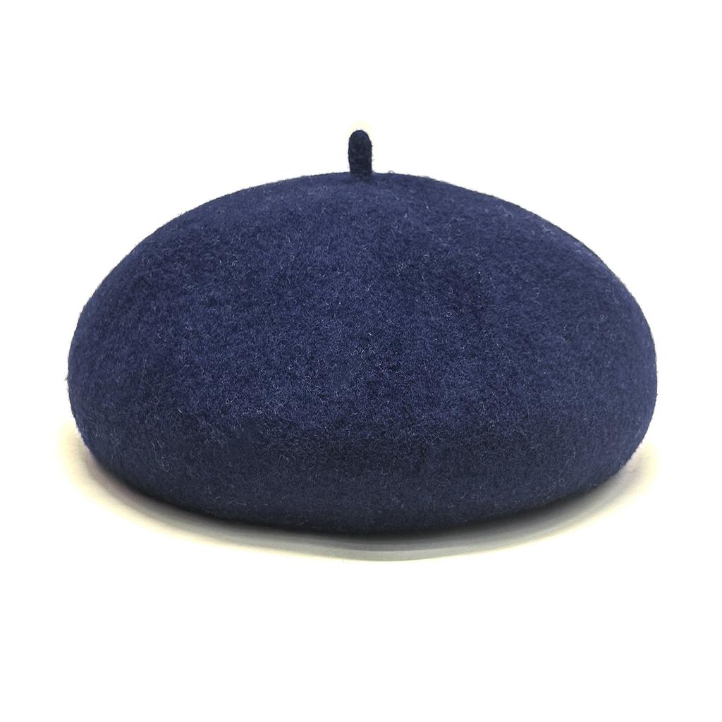 Women's Vintage Artist Beret: Warm Wool Hat for Fall and Winter