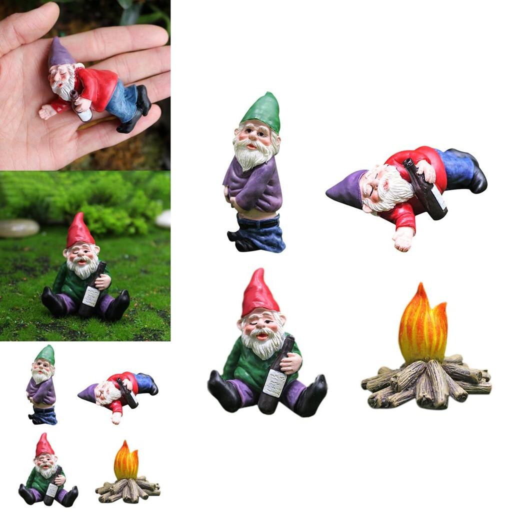 Set aus 4 Stück Miniatur Unartige Zwerg Statuen für skurrile Gartendekoration und Spaß