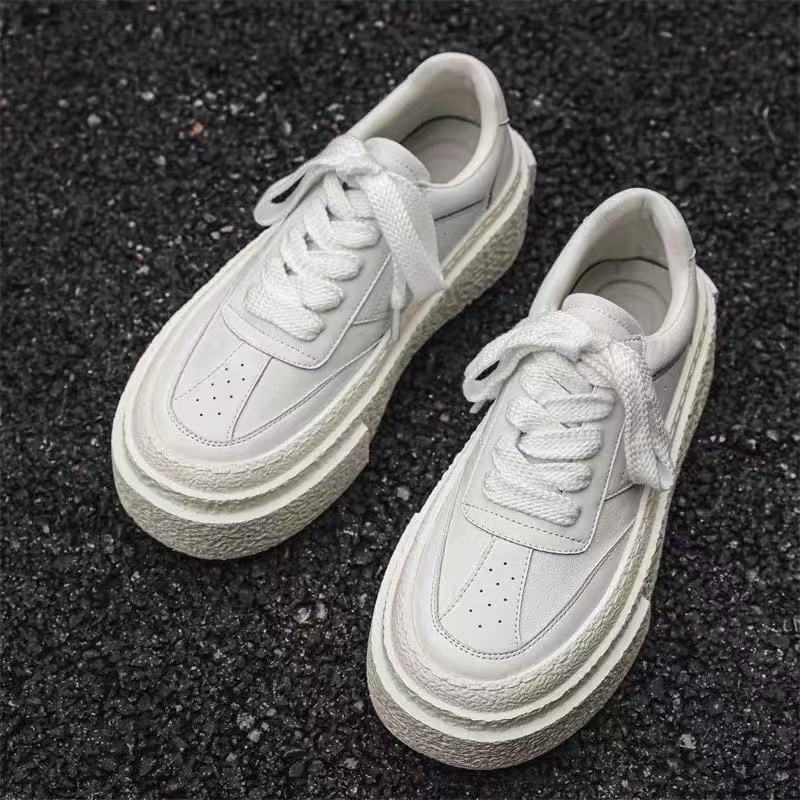 Sneakers Chunky Black Non Slip Round Toe Casual Shoes for Men With Laces Designer Luxury Without Leather Retro Hiking Man Shoe