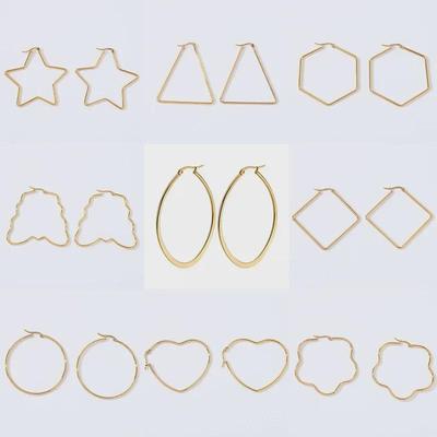 Geometrische goldfarbene fünfzackige Edelstahl-Creolen