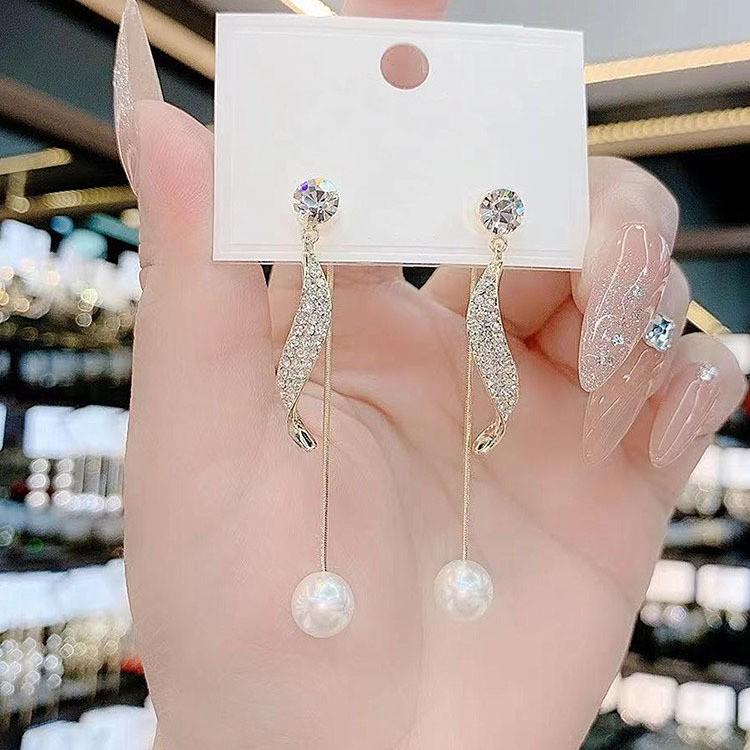 Elegant Silver Needle Butterfly Tassel Earrings: Unique High-End Fairy Design for a Cool, Feminine Touch
