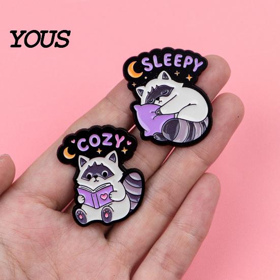 Lightweight Clothes Pins Cartoon Raccoon Brooch Pin, Animal Decorative Enamel Badge, Alloy Lapel Pin for Jackets Backpacks Hats Scarves