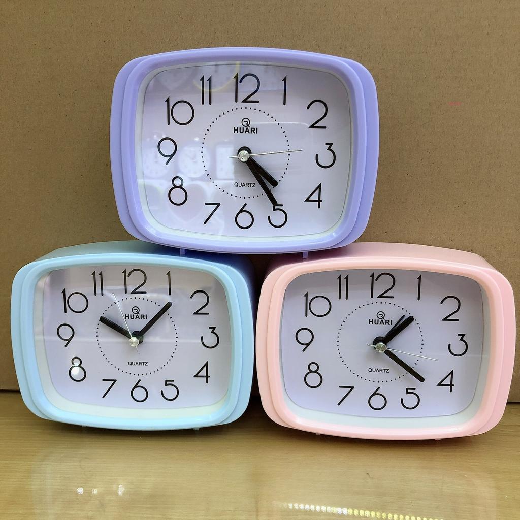 Modern Simple Square Bedside Pendulum Clock Living Room and Bedroom Time Meter Small and Fresh Digital Time Quartz Clock