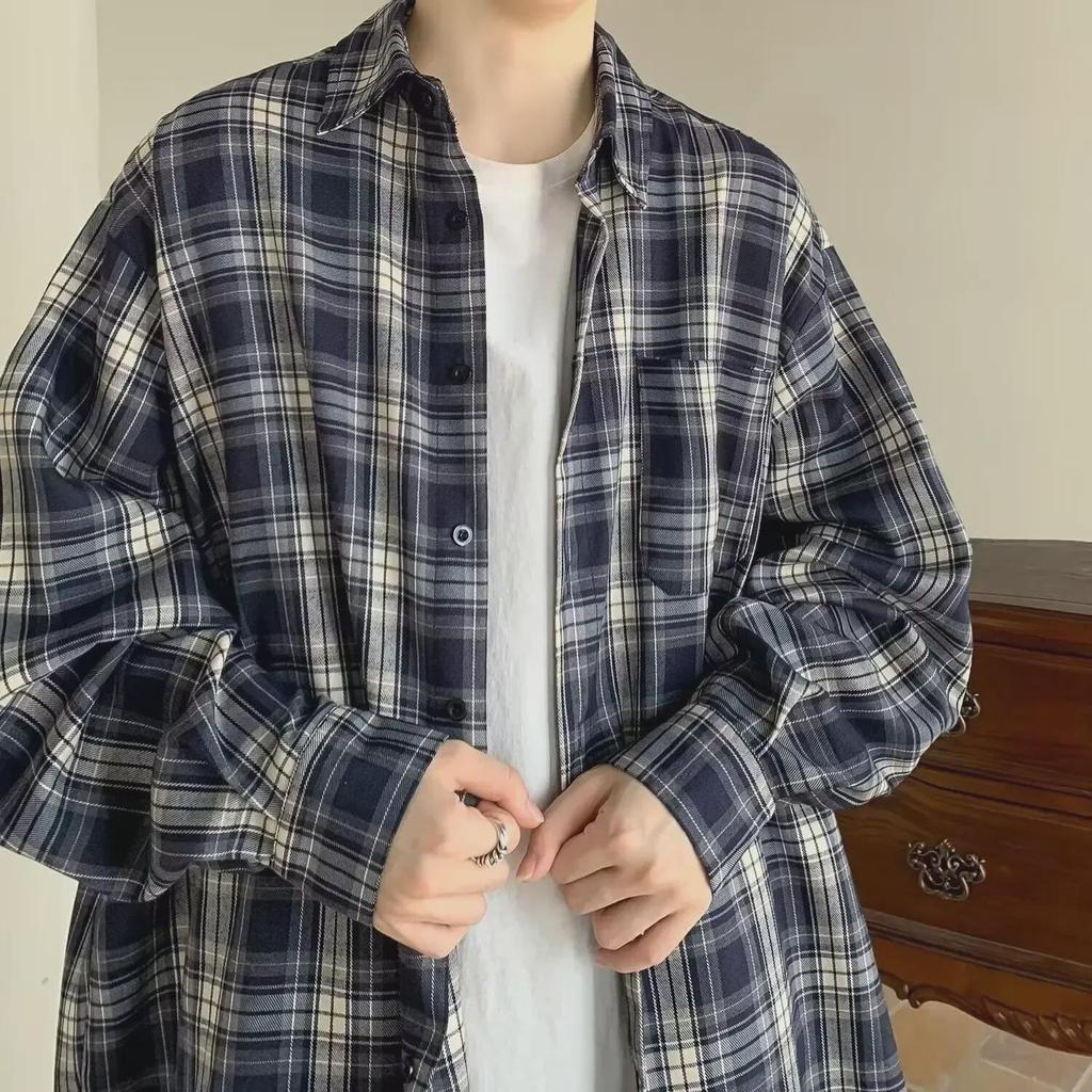 Men's Hong Kong-Style Plaid Shirt: Trendy Japanese Long-Sleeve for Spring & Autumn