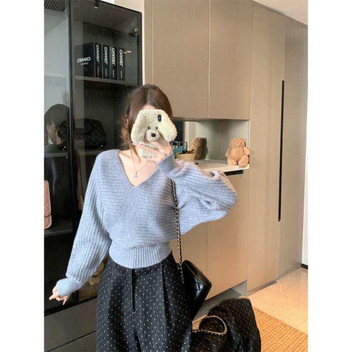 In-Stock: Women's Elegant Long-Sleeve Knit Sweater - Solid Color, Slimming, Versatile Chic Top for Autumn & Winter