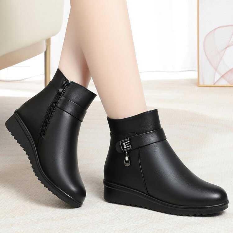 Mom Cotton Shoes Women's Winter Velvet Warm Middle-aged and Elderly Women's Leather Shoes Non-slip Flat Sole Soft Sole Comfortable Short Boots