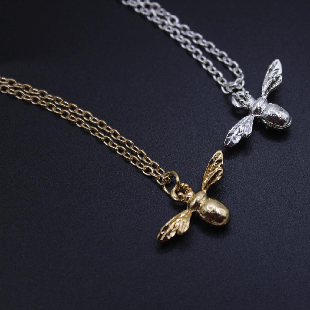 Korean Style Cute Bee Pendant Necklace - Short Clavicle Chain